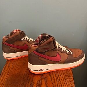 Nike Air Force 1 High Top Brown Size 11